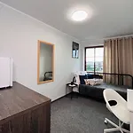 Pro-invest House *