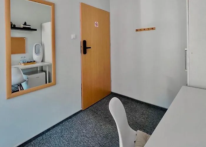 Pro-invest House Vandrarhem *